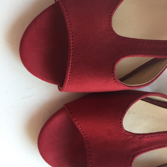 Rocky S Red Sandals - Picture 3 of 5